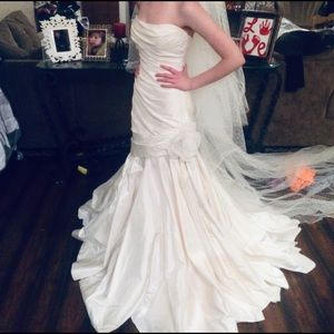 MARISA ivory mermaid size 6 wedding dress